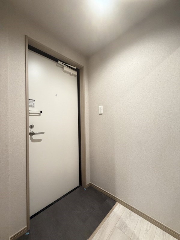 クロワッサン六町 玄関