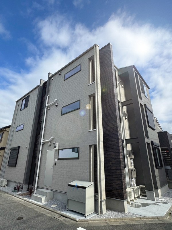 ルミアコート六町 外観写真