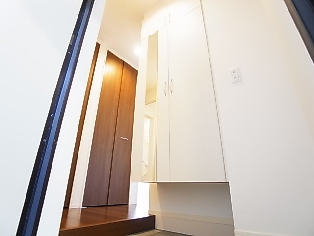 グランパティオＢ 玄関