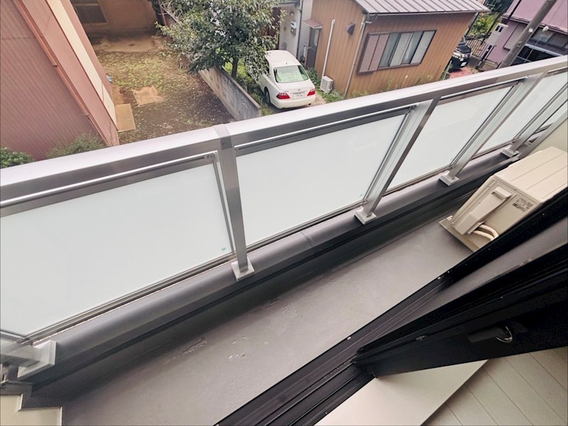 ＬＥＶＩＣＩＡ　ＢＬＤＧ．Ⅲ ベランダ