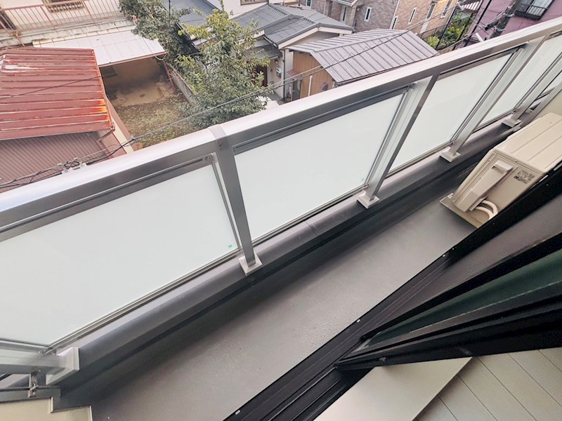 ＬＥＶＩＣＩＡ　ＢＬＤＧ．Ⅲ ベランダ