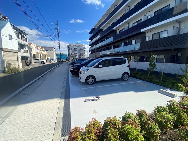 SPコート保塚町 駐車場