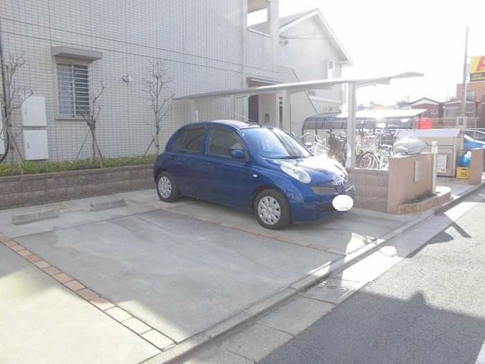 レクレドール 駐車場