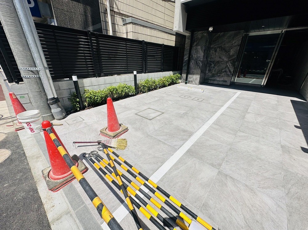 S-RESIDENCE綾瀬rivie 駐車場