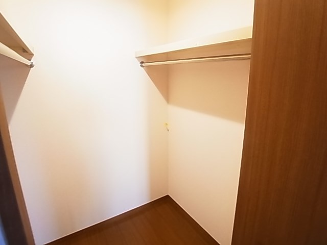 キャレ・メゾン３ 収納