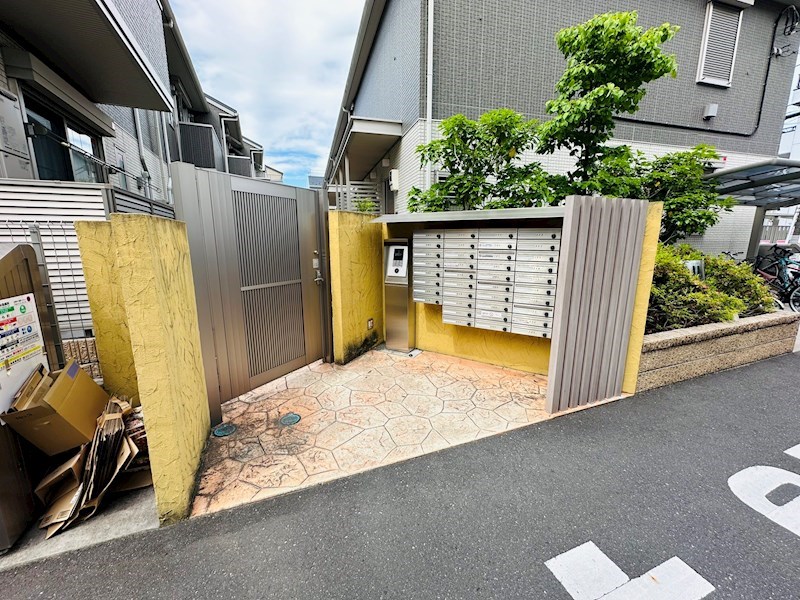 ラッテ  エントランス