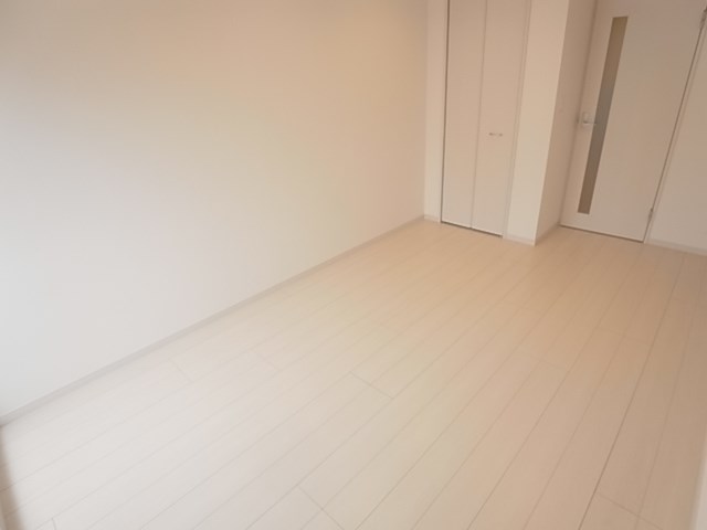 リブリ・瑋進 その他9
