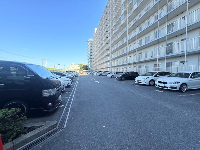 尾久橋スカイハイツ 駐車場