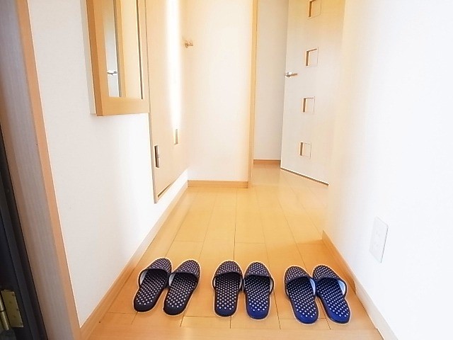 ロイヤルパークスＥ 玄関
