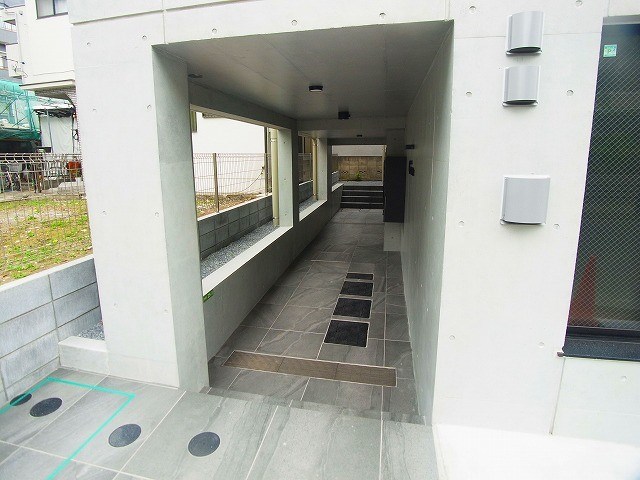 COCOFLAT北千住North エントランス