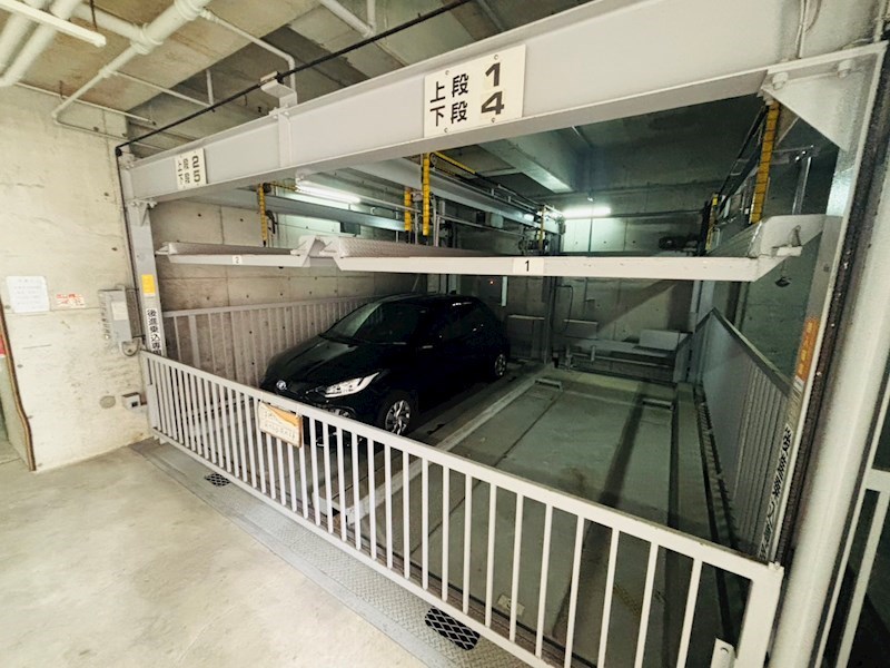 アコール北千住 駐車場