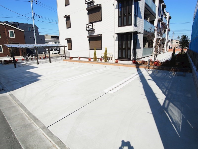 Ark　Bliss六町 駐車場
