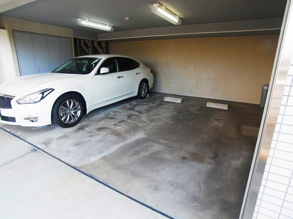 ジュイール桜イースト 駐車場