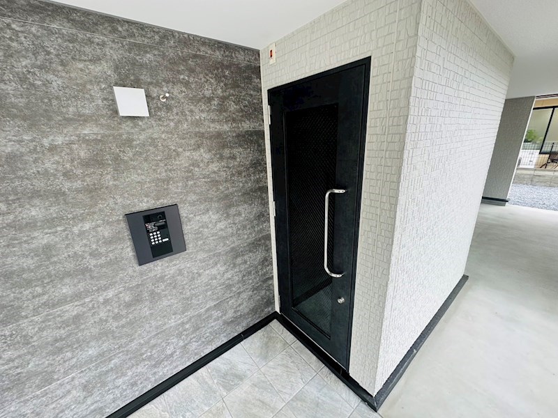 Buzz西新井 エントランス