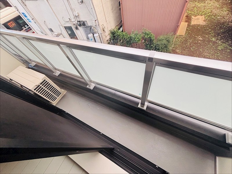 ＬＥＶＩＣＩＡ　ＢＬＤＧ．Ⅲ ベランダ