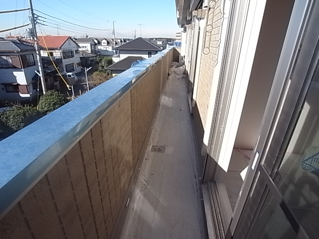 コンフォール（逆井） ベランダ