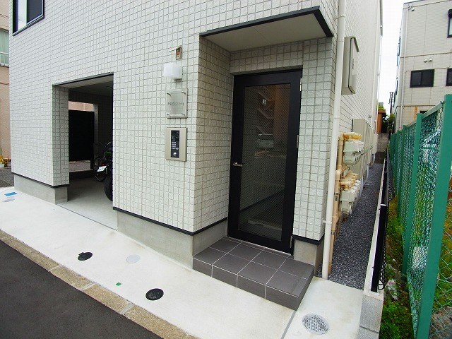 楽信マンション エントランス