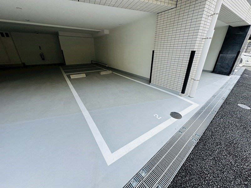 クレストコート綾瀬 駐車場