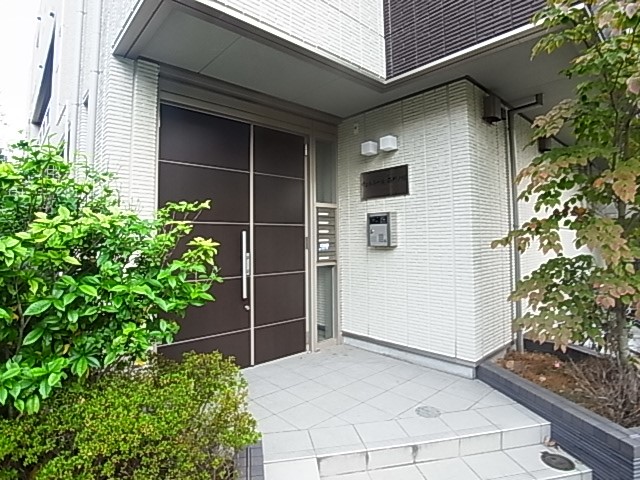 ヴェルエール西竹ノ塚 エントランス