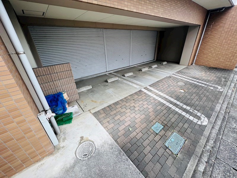 アルカンシエル 駐車場