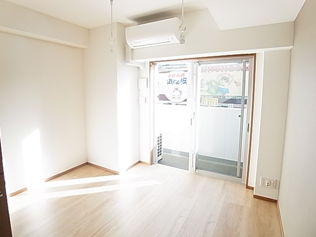 ライジングプレイス綾瀬二番館 その他