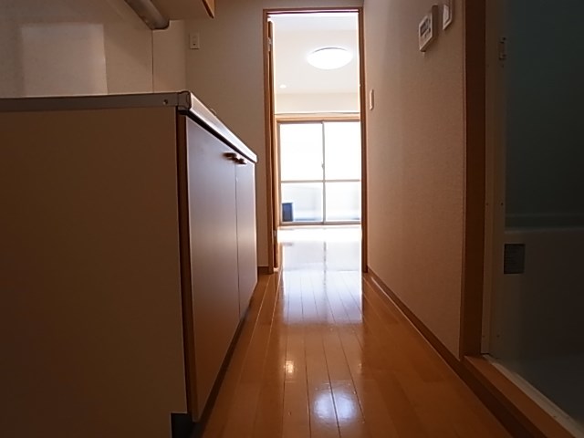 ａリリックコート千寿 玄関