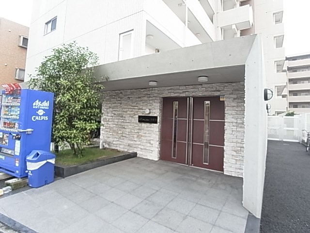 ライジングプレイス西新井 エントランス