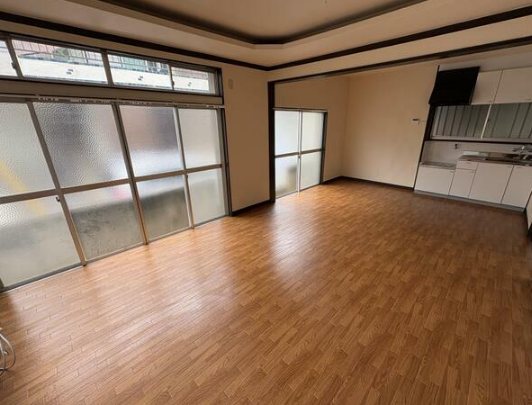 松戸市栄町西3丁目邸宅 リビング