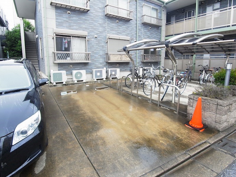 サンライズ皿沼 駐車場