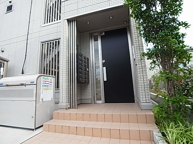 ルピナ エントランス