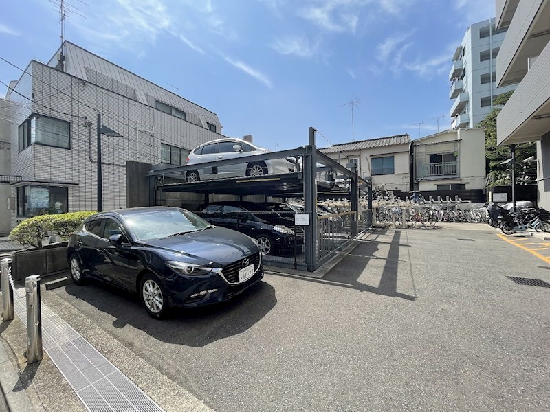 プライムアーバン町屋サウスコート 駐車場