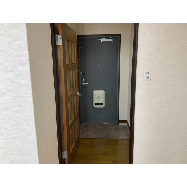ロイヤルマンション綾瀬 玄関