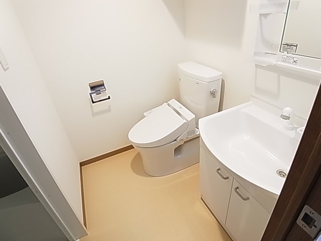 ライジングプレイス綾瀬二番館 その他