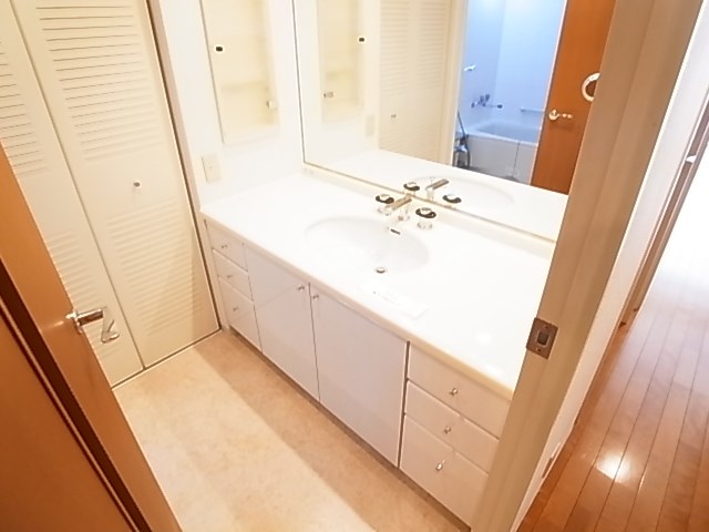 ＬＡＮＡＩ　Ｊ　ＧＲＡＮＤＥ 洗面所
