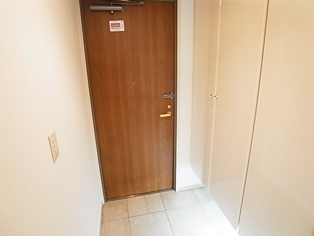 ＬＡＮＡＩ　Ｊ　ＧＲＡＮＤＥ 玄関