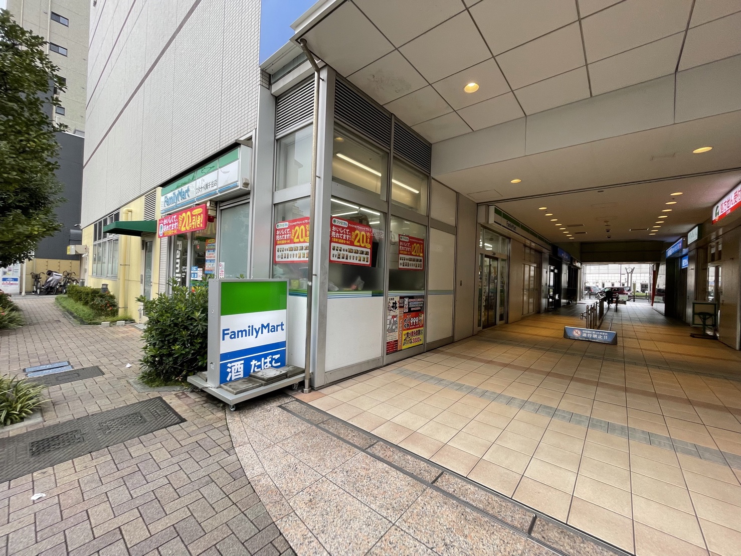 ラビエール東京 コンビニ
