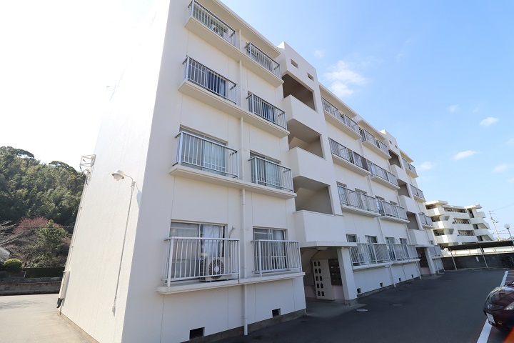 湯川ハイツ 外観