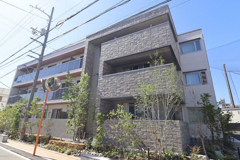 プレミアス 外観
