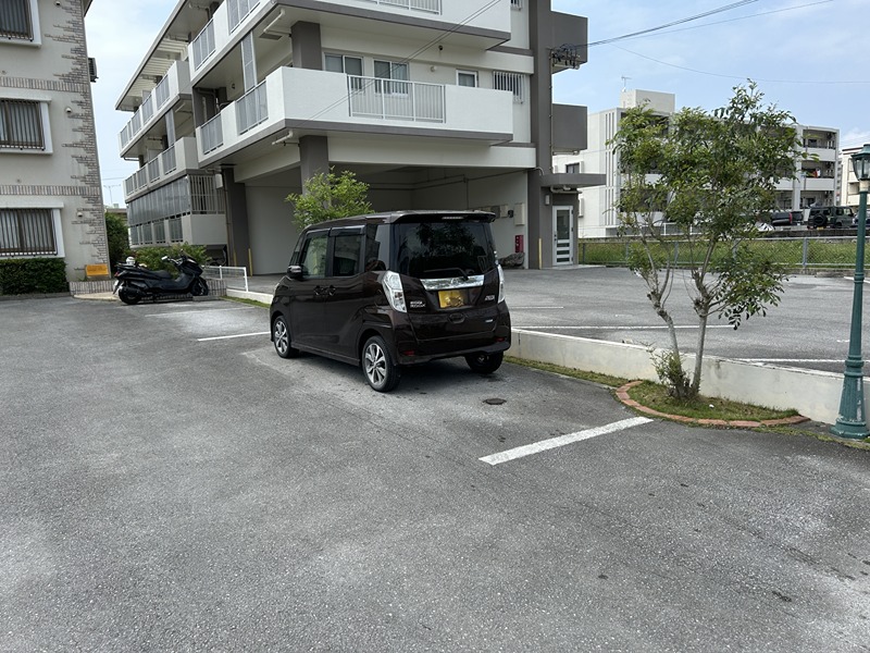 グレイスファイン 駐車場