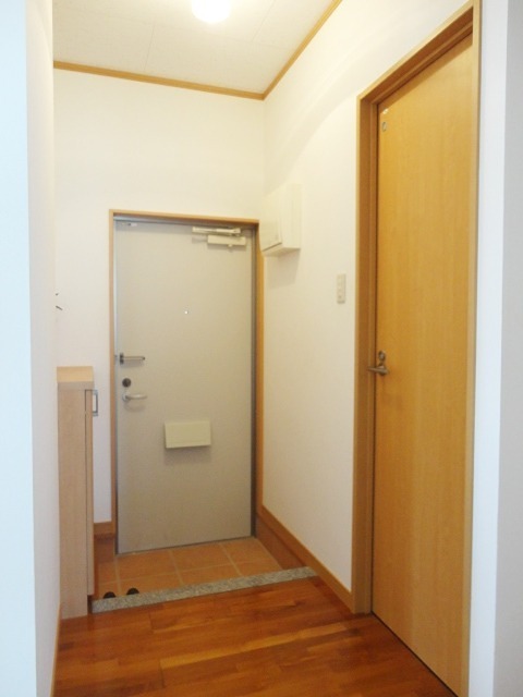 ディアフラッツ糸満南 玄関