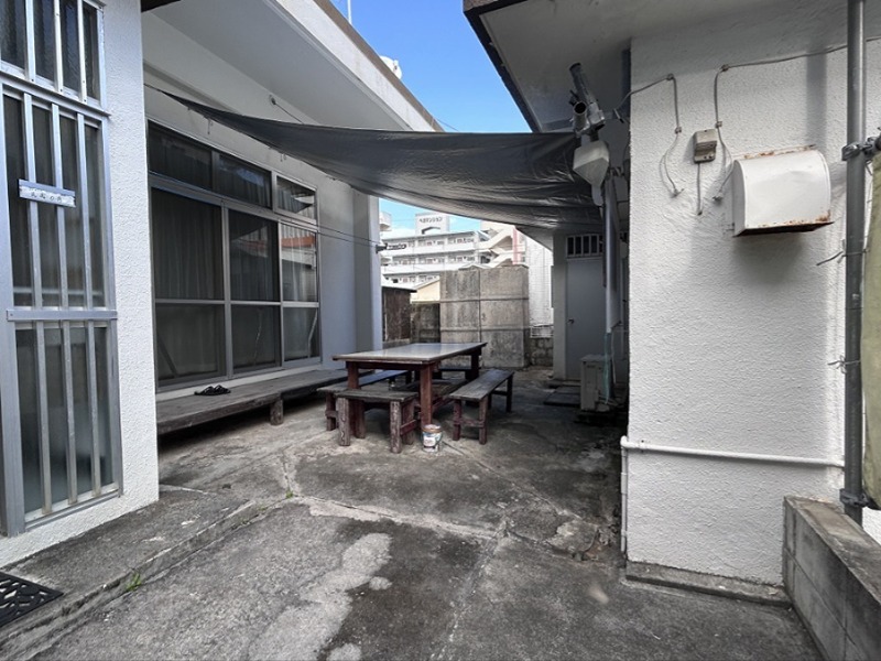 上原貸家・貸店舗 ベランダ