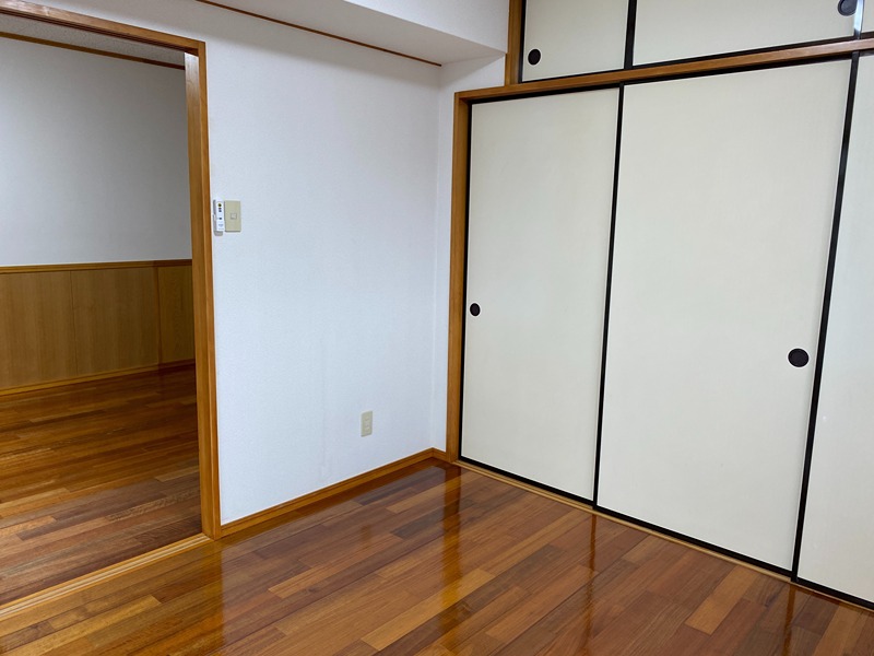 豊和マンション ベッドルーム