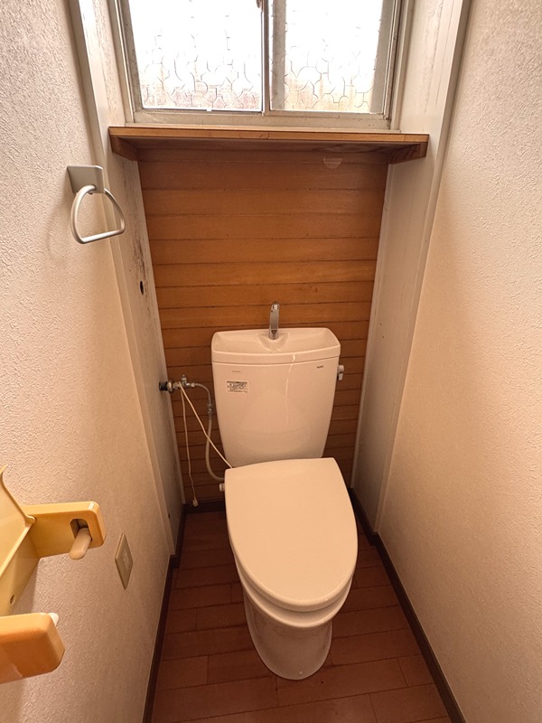 髙梨貸家 トイレ