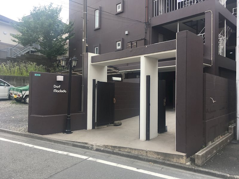 ドルフ町田 エントランス