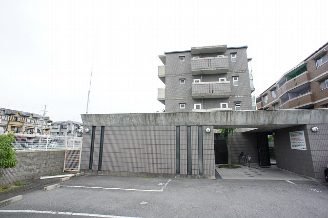 カーサIKUSHIMA 外観