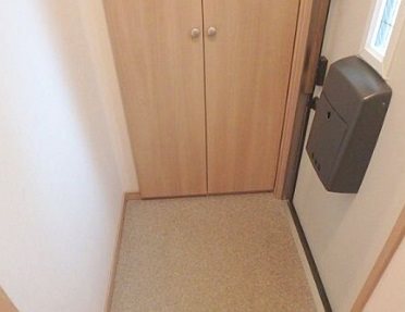 ウィンディアコリーヌ　G棟 玄関