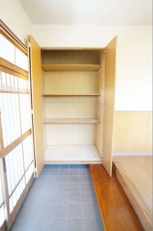 梅が丘3丁目75貸家 玄関