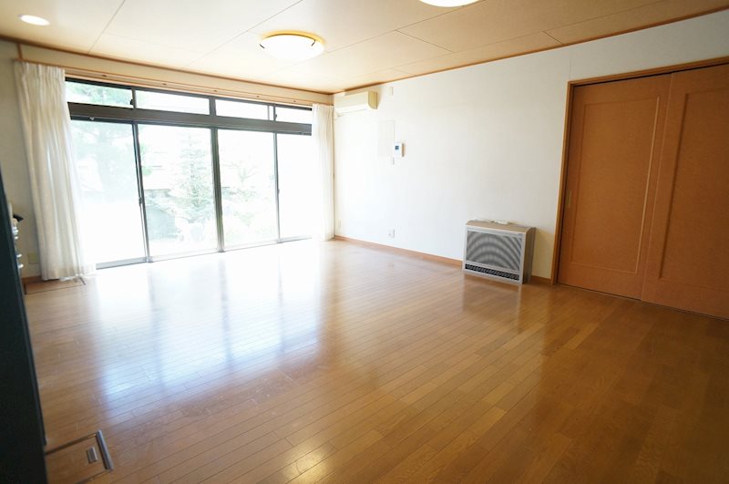 梅が丘3丁目75貸家 リビング