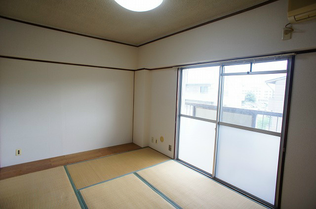 坪内マンション ベッドルーム