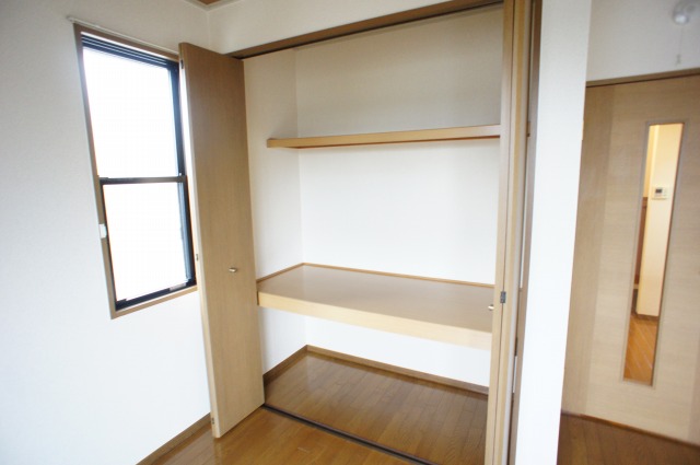 サンフォレスト 収納